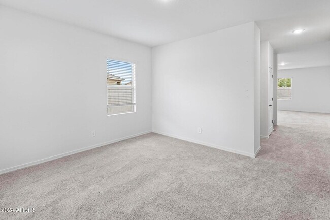 9637 W Agora Ln Tolleson, AZ 85353 photo 5