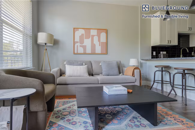 5005 E Parmer Ln Austin, TX 78754 photo 2