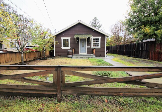 1151 Corby Ave Santa Rosa, CA 95407 photo 4