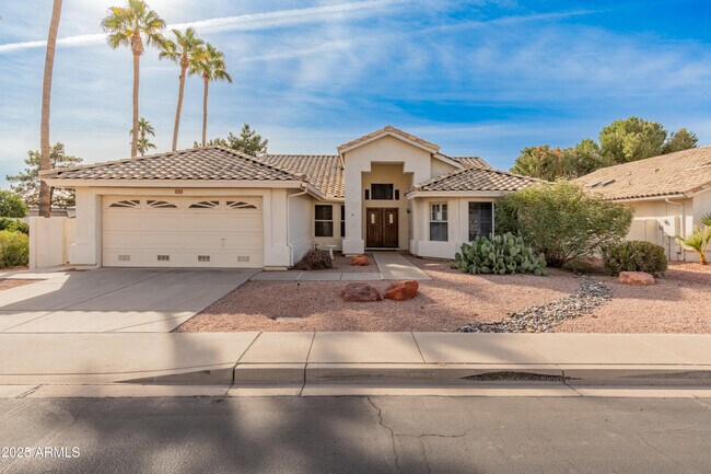 14543 W Bison Path Surprise, AZ 85374 photo 2