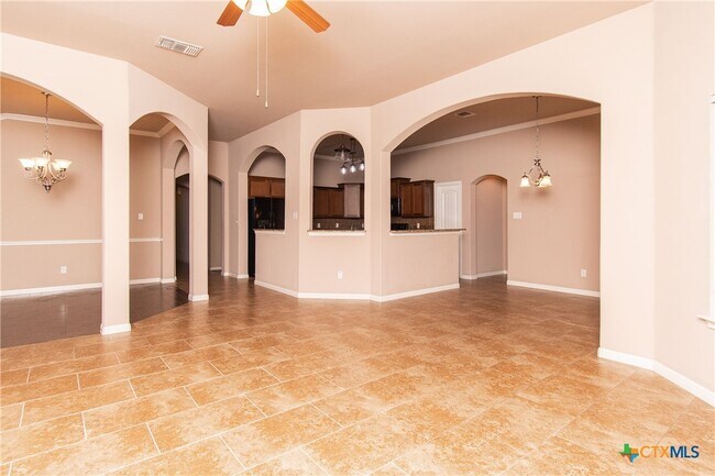 704 W Gemini Ln Killeen, TX 76542 photo 5