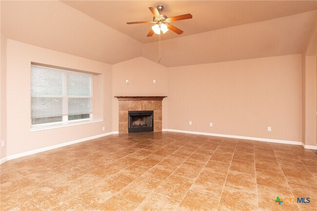704 W Gemini Ln Killeen, TX 76542 photo 3