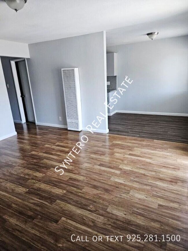 4819 Clayton Rd Concord, CA 94521 photo 4