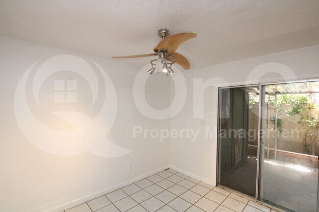 2211 W Turney Ave Phoenix, AZ 85015 photo 2
