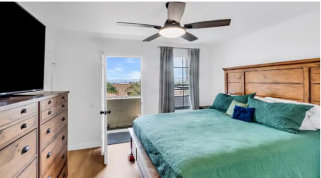 3975 Hortensia St San Diego, CA 92110 photo 5