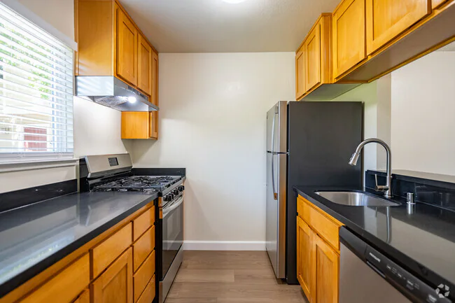 Mission Village Apartments photo 3