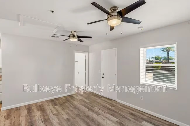 840 E Turney Ave Phoenix, AZ 85014 photo 5