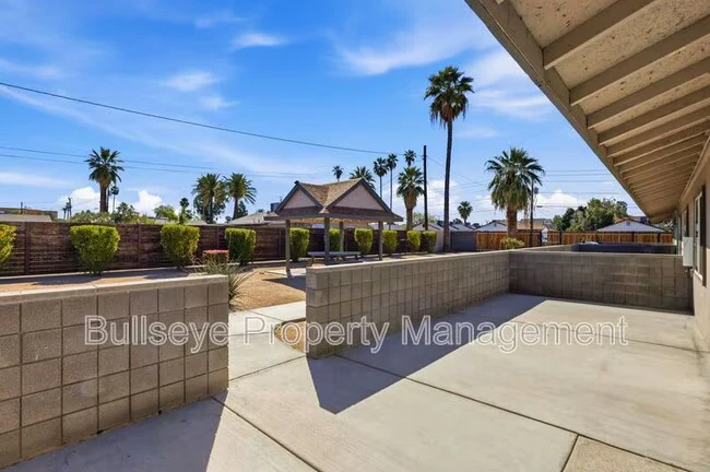 840 E Turney Ave Phoenix, AZ 85014 photo 3
