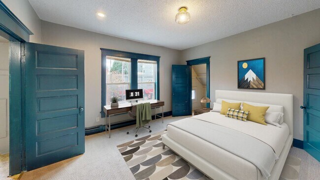 6307-6321 Roosevelt Way NE Seattle, WA 98115 photo 3