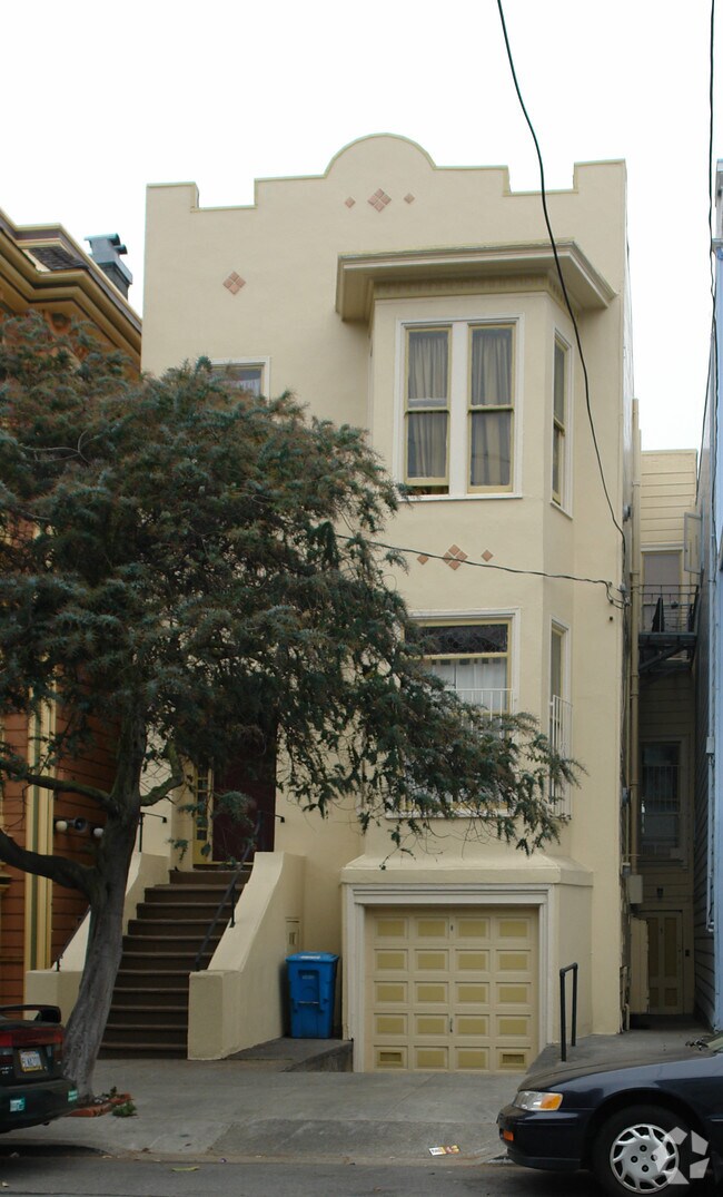 1364 Page Street (731r) photo 2