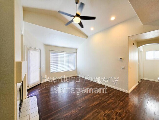 11847 Spruce Run Dr San Diego, CA 92131 photo 2