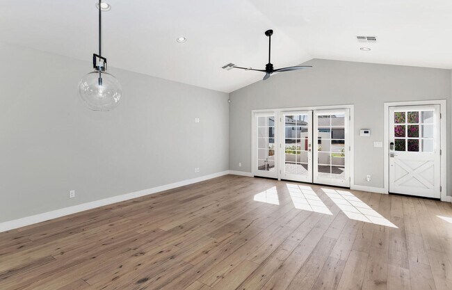 4024 East Clarendon Avenue, Phoenix, AZ 85018 photo 4