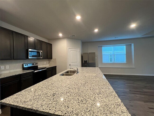 8120 Sycamore Brook Dr photo 4