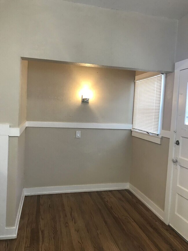 3236 Market Street, Oakland, CA 94608 photo 5