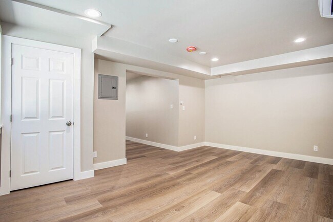 1523 Verdi St Alameda, CA 94501 photo 4