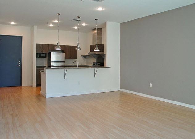 1915 Broadway St San Antonio, TX 78215 photo 5