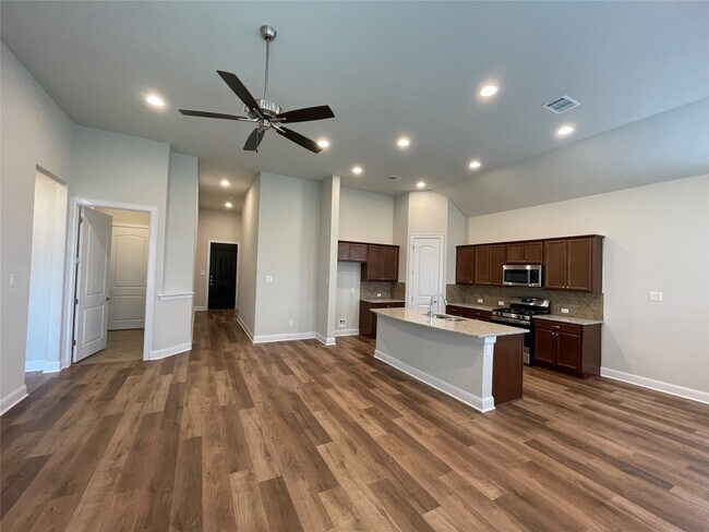 2428 Dapple Gray Ln Leander, TX 78641 photo 3
