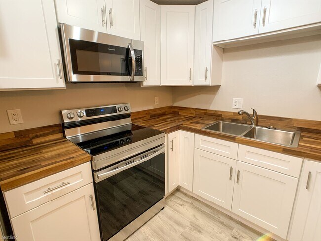 1150 Sunset Boulevard Northeast, Renton, WA 98056 photo 2
