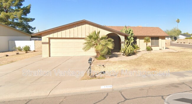 1538 E Mcnair Dr