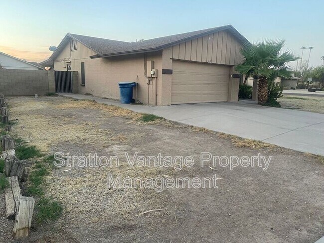 1538 E Mcnair Dr photo 2