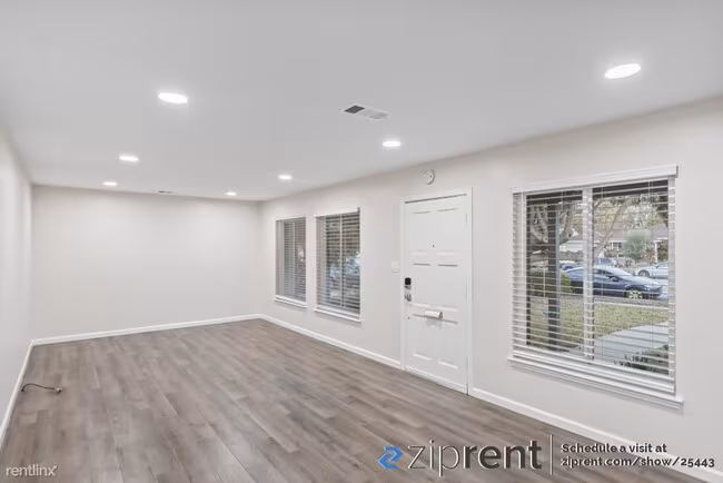 571 North Monroe Street, San Jose, CA 95128 photo 4