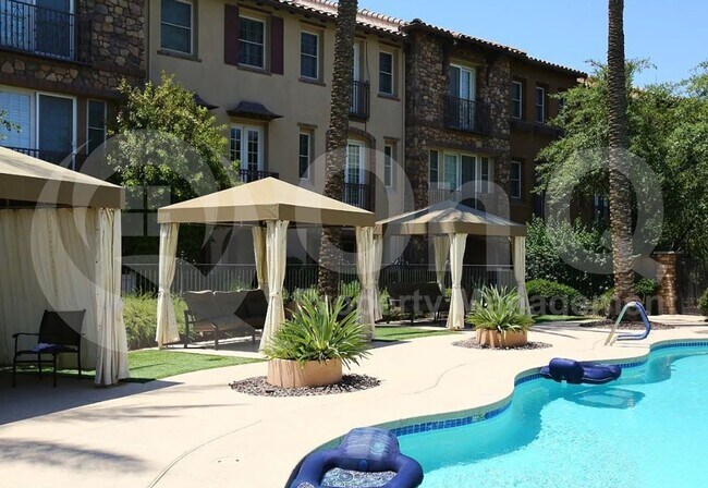 4444 N 24th Way Phoenix, AZ 85016 photo 2