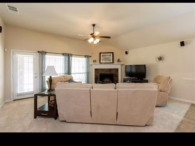 897 Witherby Lane, Lewisville, TX 75067 photo 5