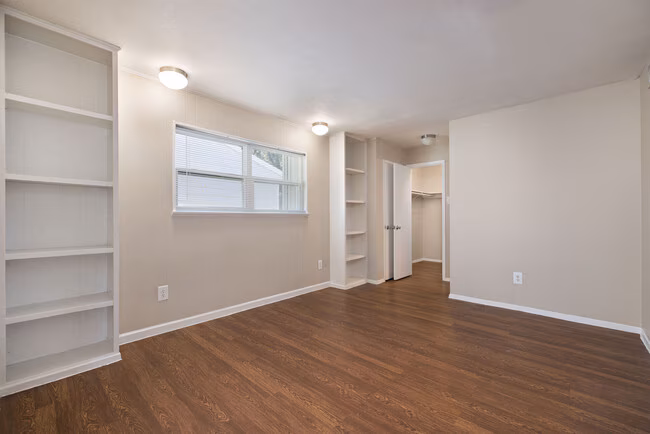 Zara Apartment Homes photo 4