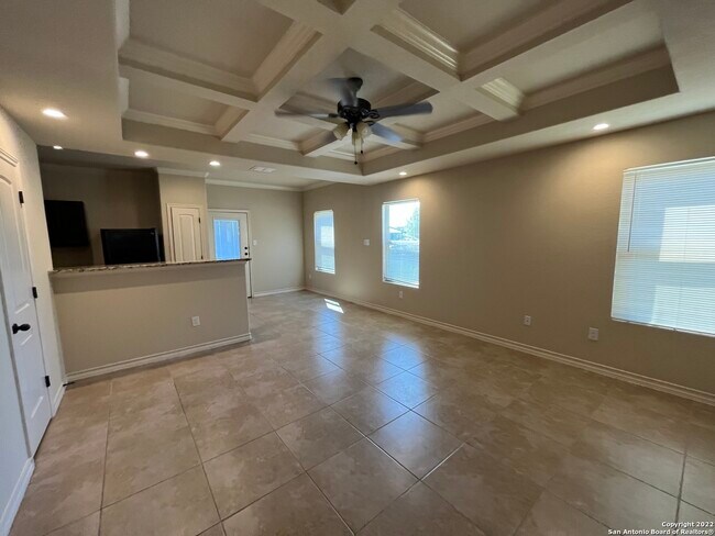 6018 Jax Wy San Antonio, TX 78244 photo 2