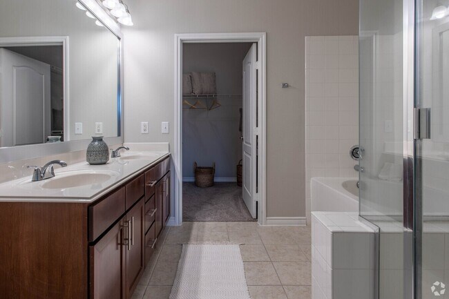 10820 Cypresswood Drive, Houston, TX 77070 photo 5