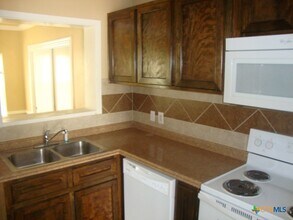 1813 Fairview Dr Killeen, TX 76541 photo 3