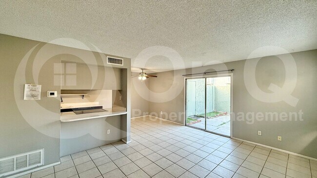 5312 West Hearn Road, Glendale, AZ 85306 photo 3