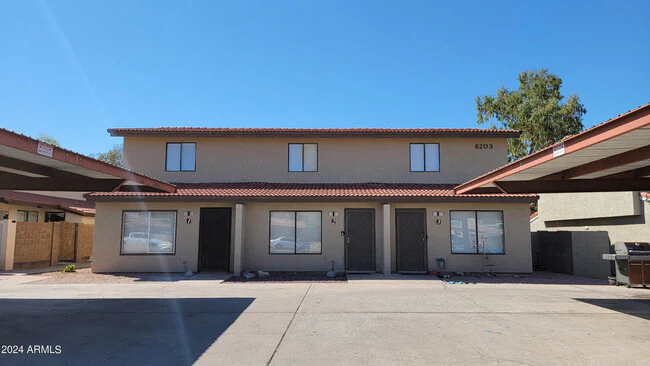 6203 E Glencove St Mesa, AZ 85205 photo 2