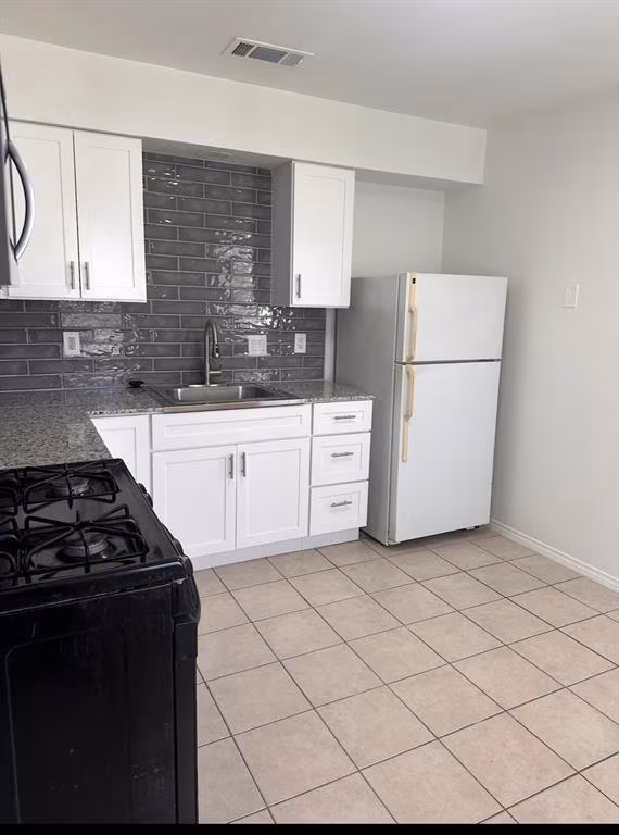 6910 Circle South Road, Austin, TX 78745 photo 3