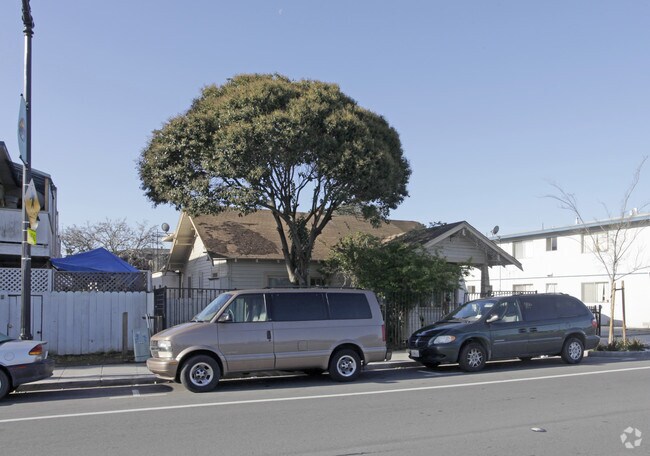 1650 Bay Road, East Palo Alto, CA 94303 photo 3