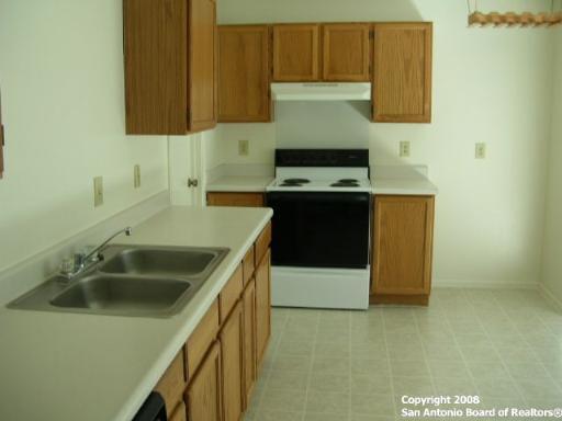 7659 Rimhurst San Antonio, TX 78250 photo 5