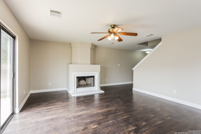 4623 Everstone Creek San Antonio, TX 78251 photo 4
