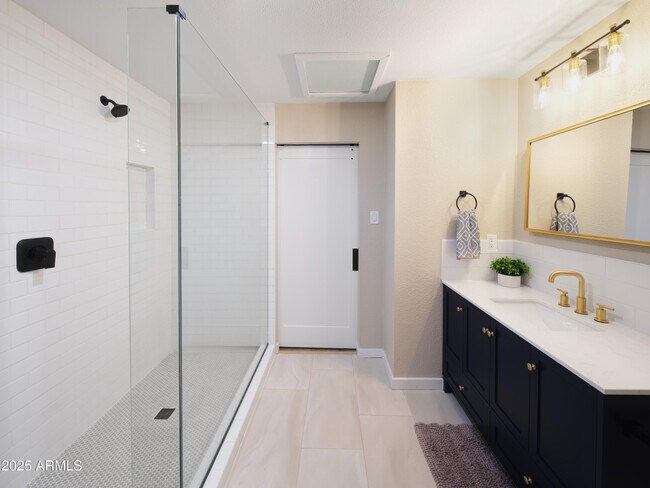 8731 E Columbus Ave Scottsdale, AZ 85251 photo 4