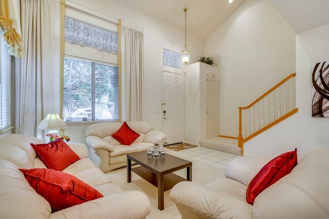 27479 Green Wood Rd Hayward, CA 94544 photo 2