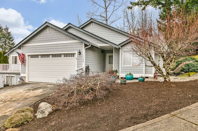 Beautiful 3-Bedroom Steilacoom Condo photo 2