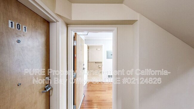 3051 San Bruno Ave San Francisco, CA 94134 photo 2