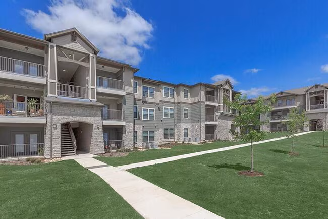 6831 Alamo Pkwy San Antonio, TX 78253 photo 5
