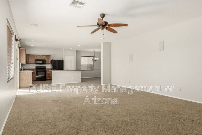 45321 W Miramar Rd photo 4