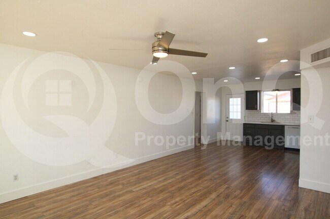 3132 East Edgewood Avenue, Mesa, AZ 85204 photo 3