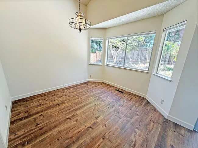 3305 Archbury Ct San Jose, CA 95148 photo 4