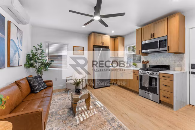 6730 Mohawk St San Diego, CA 92115 photo 2