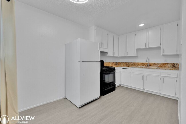 9200 Harness St Spring Valley, CA 91977 photo 4