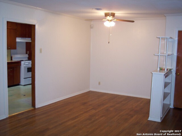646 E Nottingham Dr San Antonio, TX 78209 photo 3