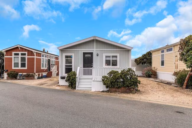 149 1st Avenue Lot photo 2