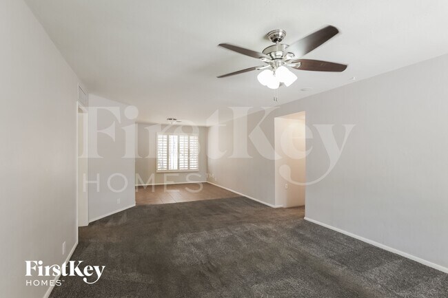1357 W Sells Dr Phoenix, AZ 85013 photo 2